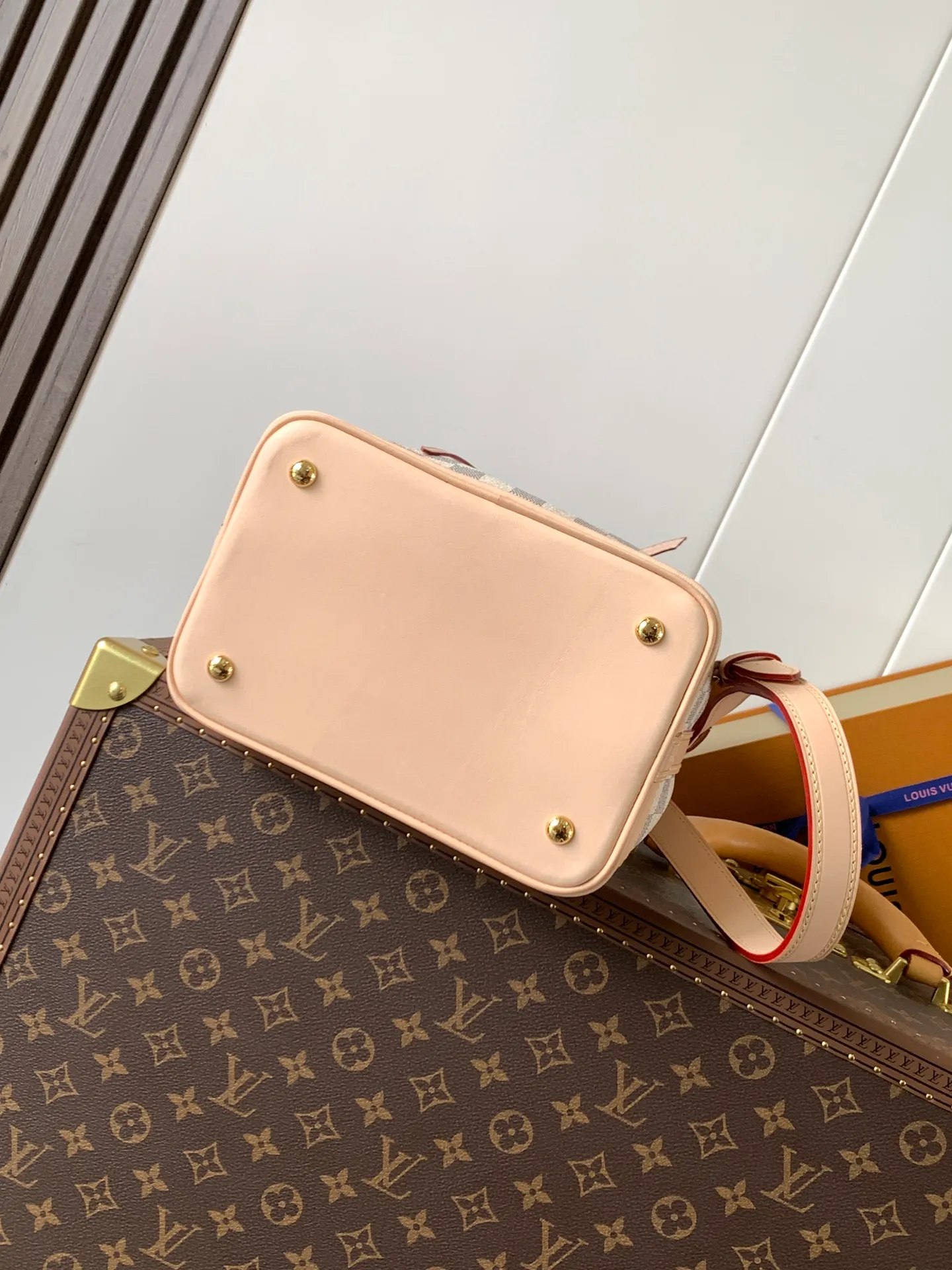 All Categories Official Website "Brand Women's Bags" Women's Bags 💙 LV 2026 New LV Crossbody Bag