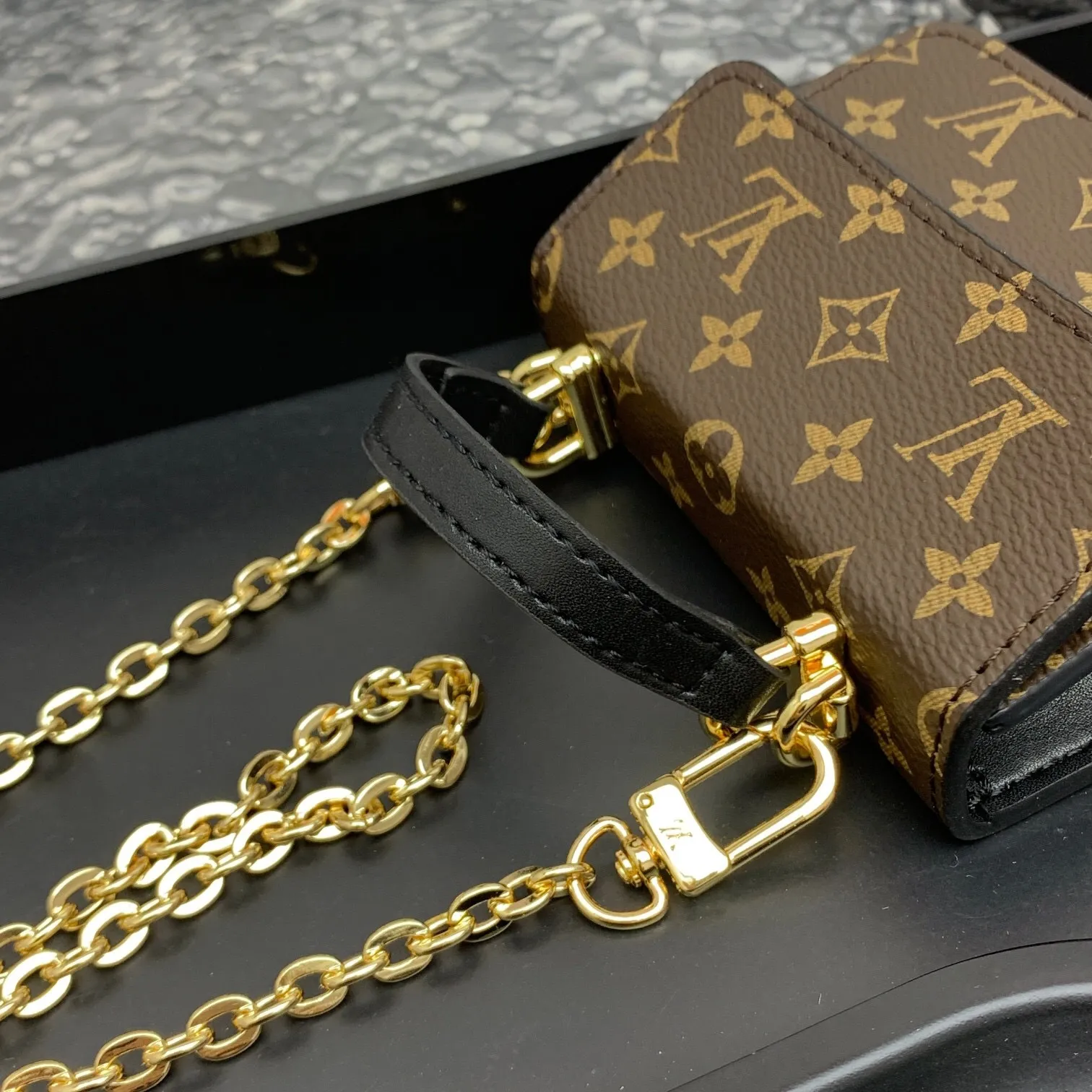 All Categories Official Website "Brand Women's Bags" Women's Bags 💙 LV 2025 New LV Crossbody Bag