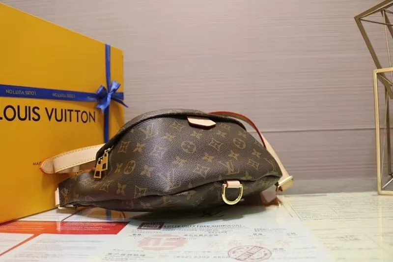 All categories Official website "Brand Women's Bags" Women's Bags 💙 LV fine imitation LV, high imitation LV bags, LV crossbody bags, 2023 official latest version LV waist bag, LV bag factory, recommended bags, size: 31-16CM