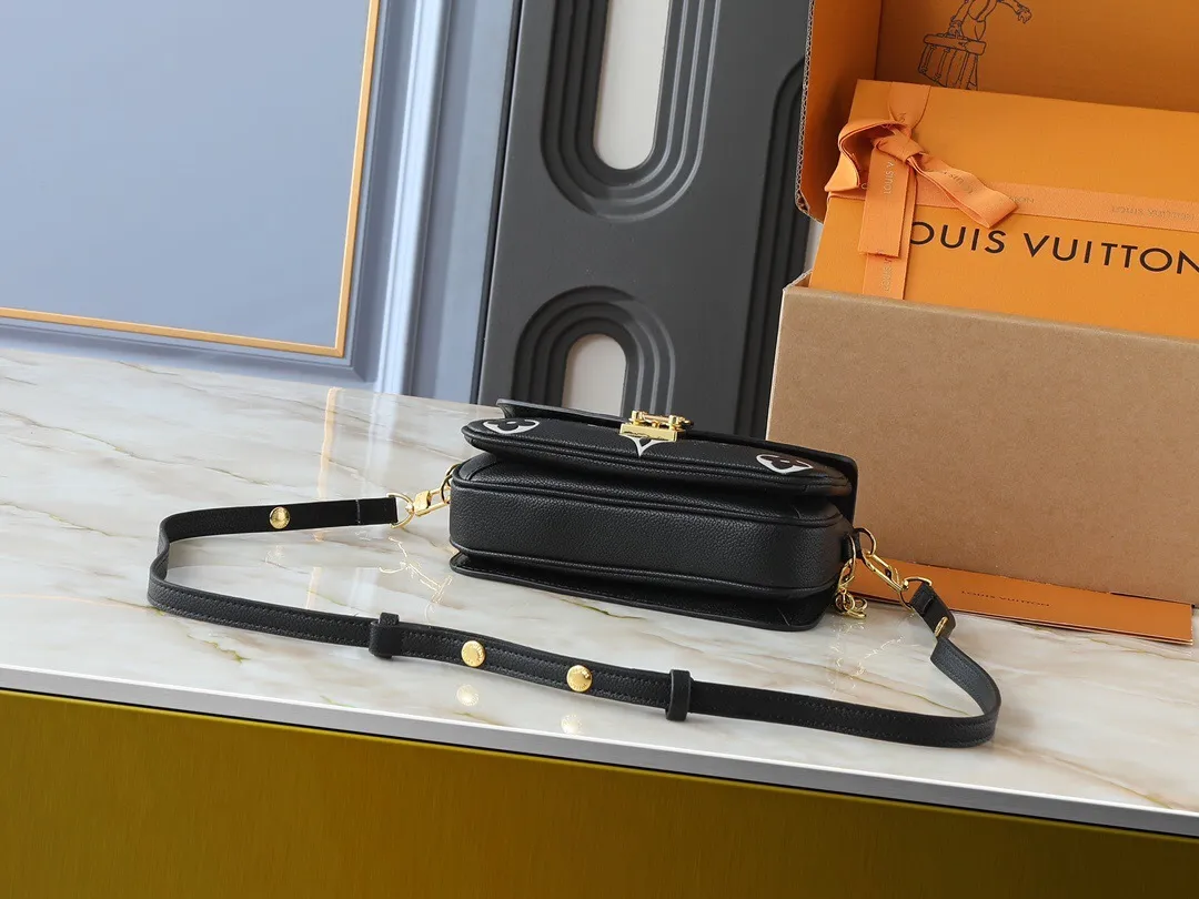 All Categories Official Website "Brand Women's Bags" Women's Bags 💙 LV 2025 New LV Crossbody Bag