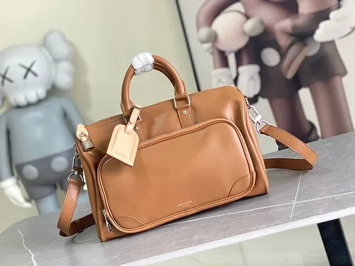 All Categories 💚 Authentic Grade Bags 💚 LV 2026 New LV Top Replica Crossbody Shoulder Bag
