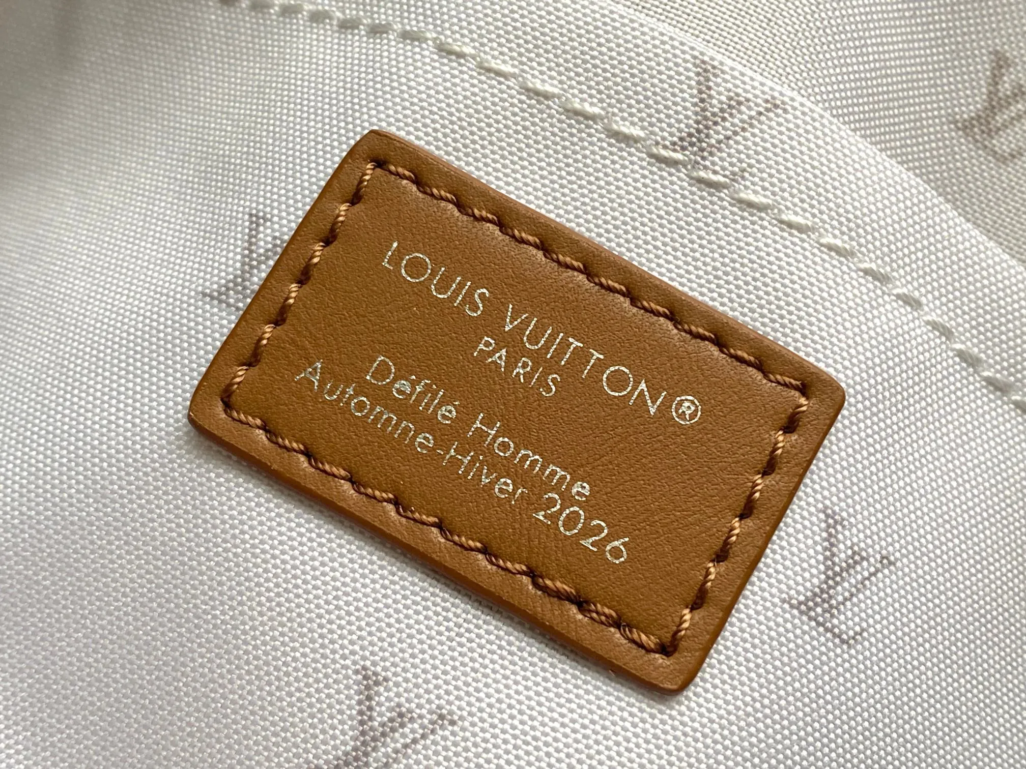 All Categories 💚 Authentic Grade Bags 💚 LV 2026 New LV Top Replica Crossbody Shoulder Bag