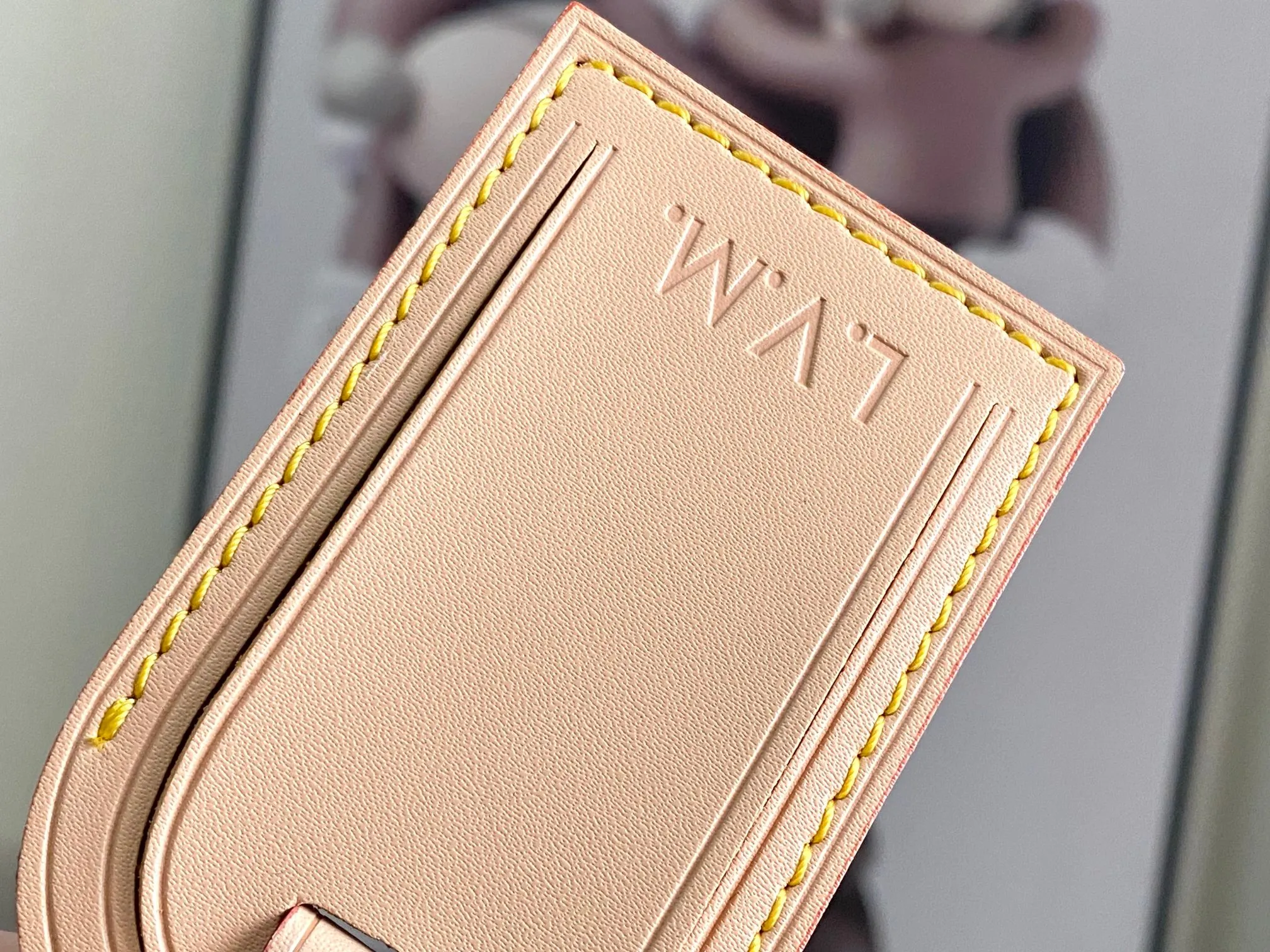 All Categories 💚 Authentic Grade Bags 💚 LV 2026 New LV Top Replica Crossbody Shoulder Bag