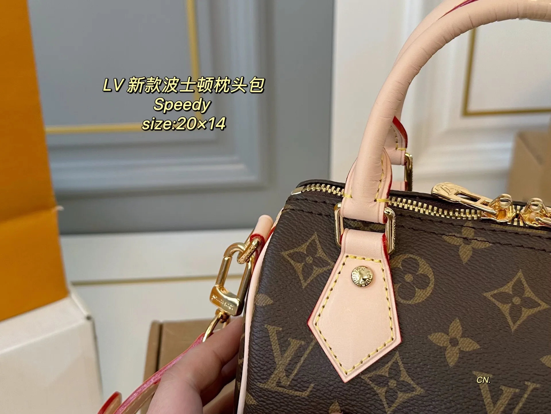 All categories Official website "Brand Women's Bags" Women's Bags 💙 LV 2025 new LV speedy Boston pillow bag