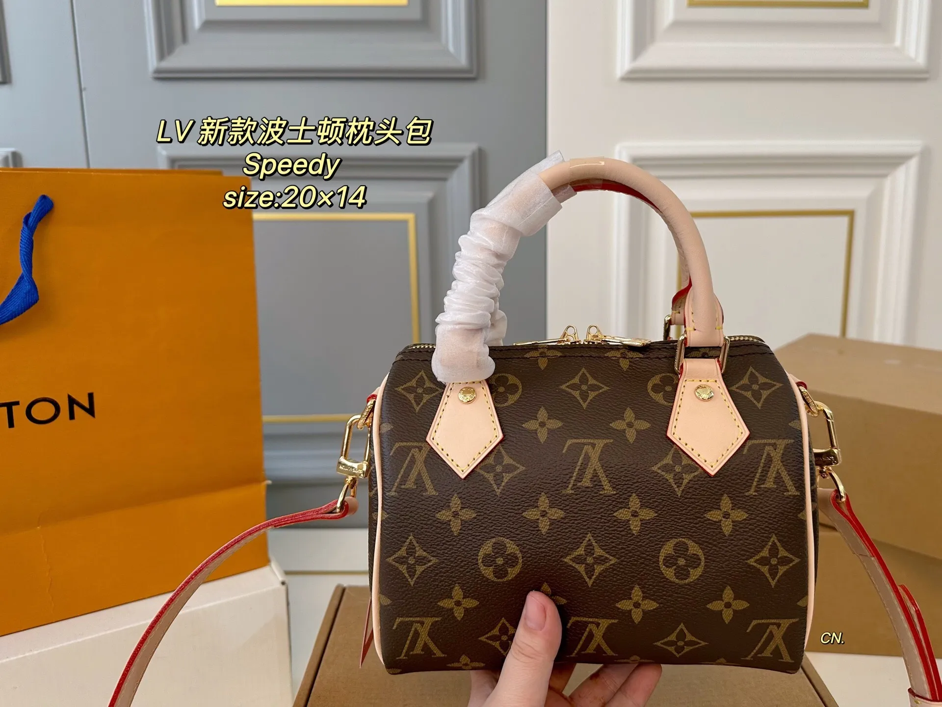 All categories Official website "Brand Women's Bags" Women's Bags 💙 LV 2025 new LV speedy Boston pillow bag