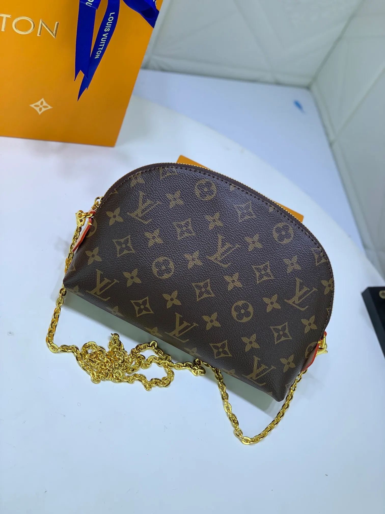 All Categories Official Website "Brand Women's Bags" Women's Bags 💙 LV 2026 New LV Crossbody Bag
