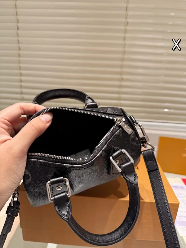 All Categories Official Website "Brand Women's Bags" Women's Bags 💙 LV 2025 New LV Crossbody Bag