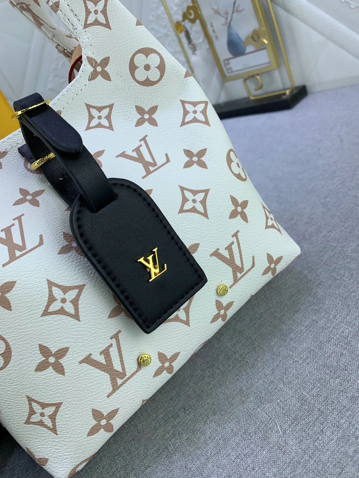 All Categories Official Website "Brand Women's Bags" Women's Bags 💙 LV 2024 New LV Crossbody Bag