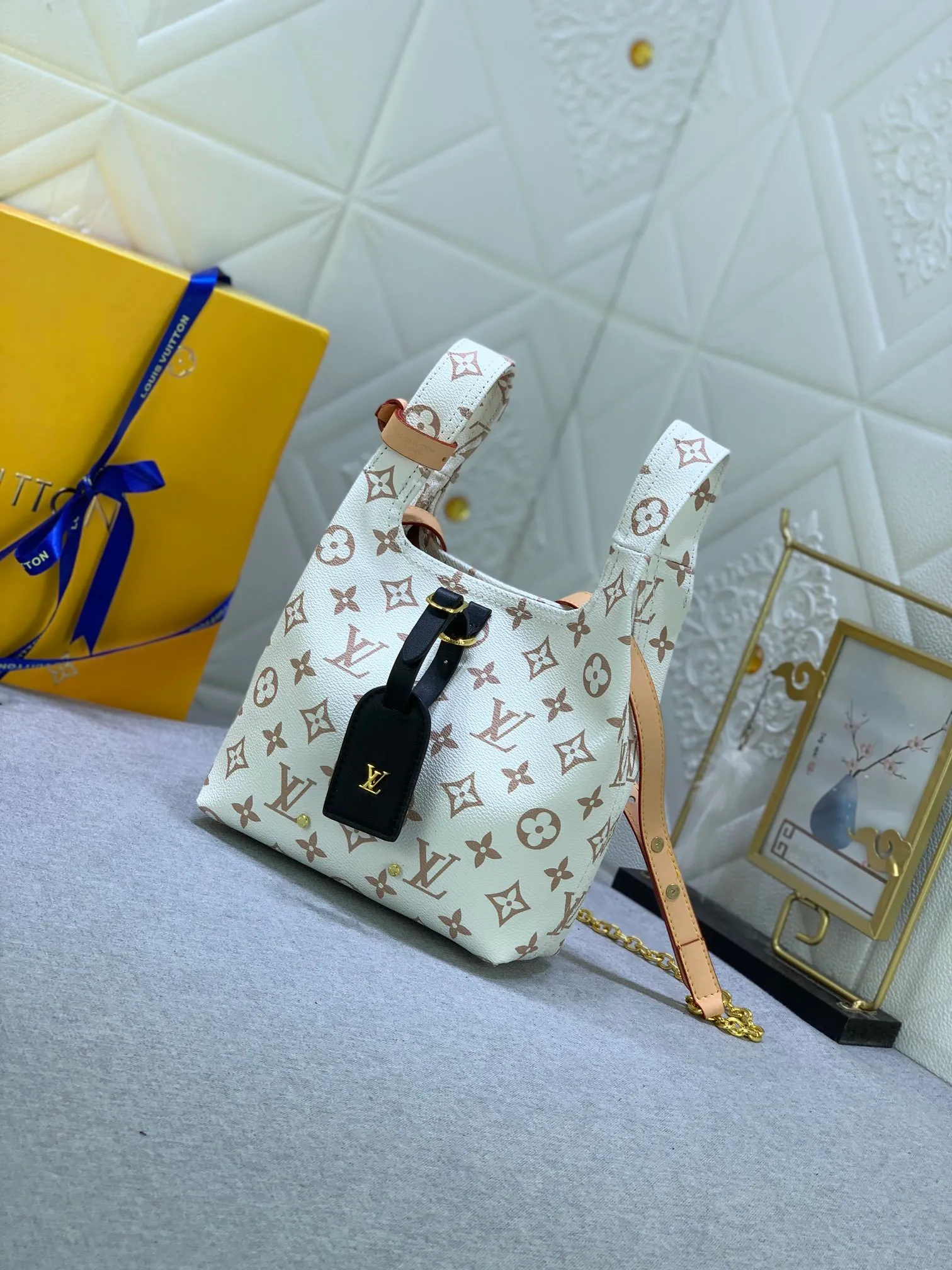 All Categories Official Website "Brand Women's Bags" Women's Bags 💙 LV 2024 New LV Crossbody Bag