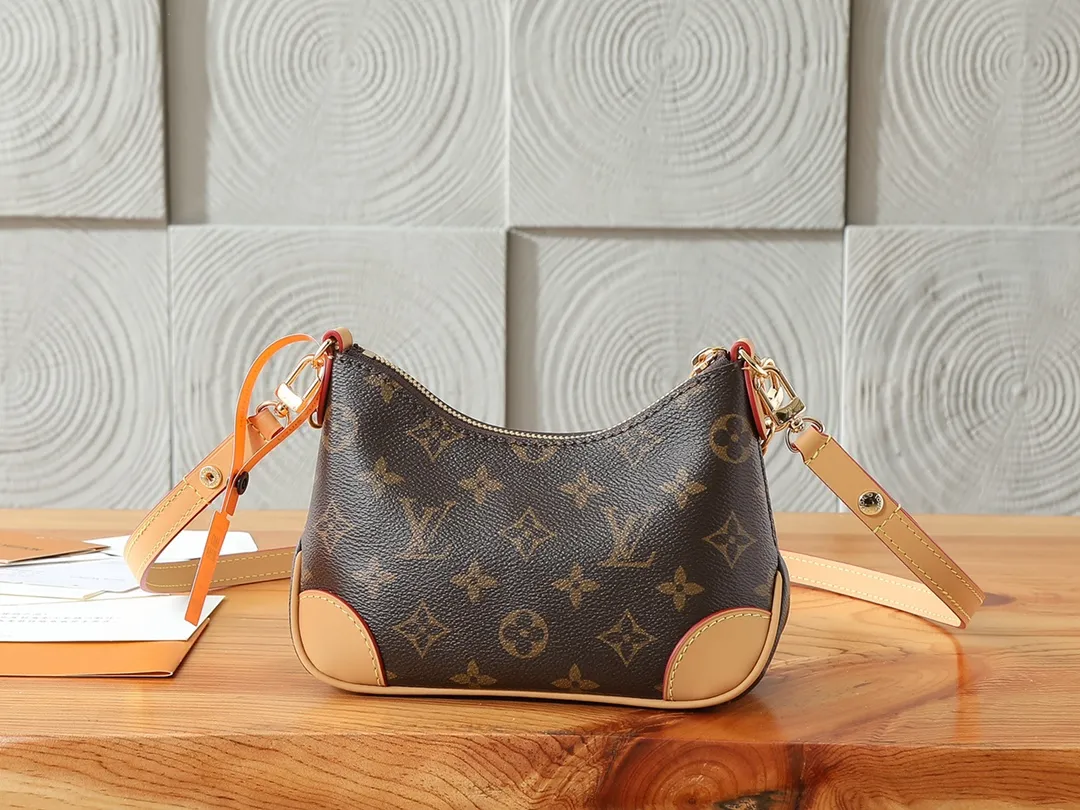 All Categories Official Website "Brand Women's Bags" Women's Bags 💙 LV LV 2026 New Crossbody Shoulder Bag