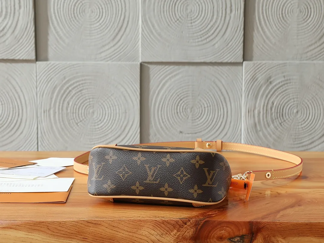 All Categories Official Website "Brand Women's Bags" Women's Bags 💙 LV LV 2026 New Crossbody Shoulder Bag