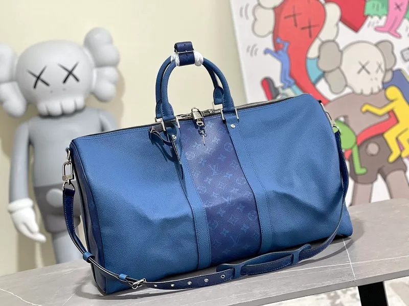 All categories 💚 Authentic bags 💚 LV LV new travel bag