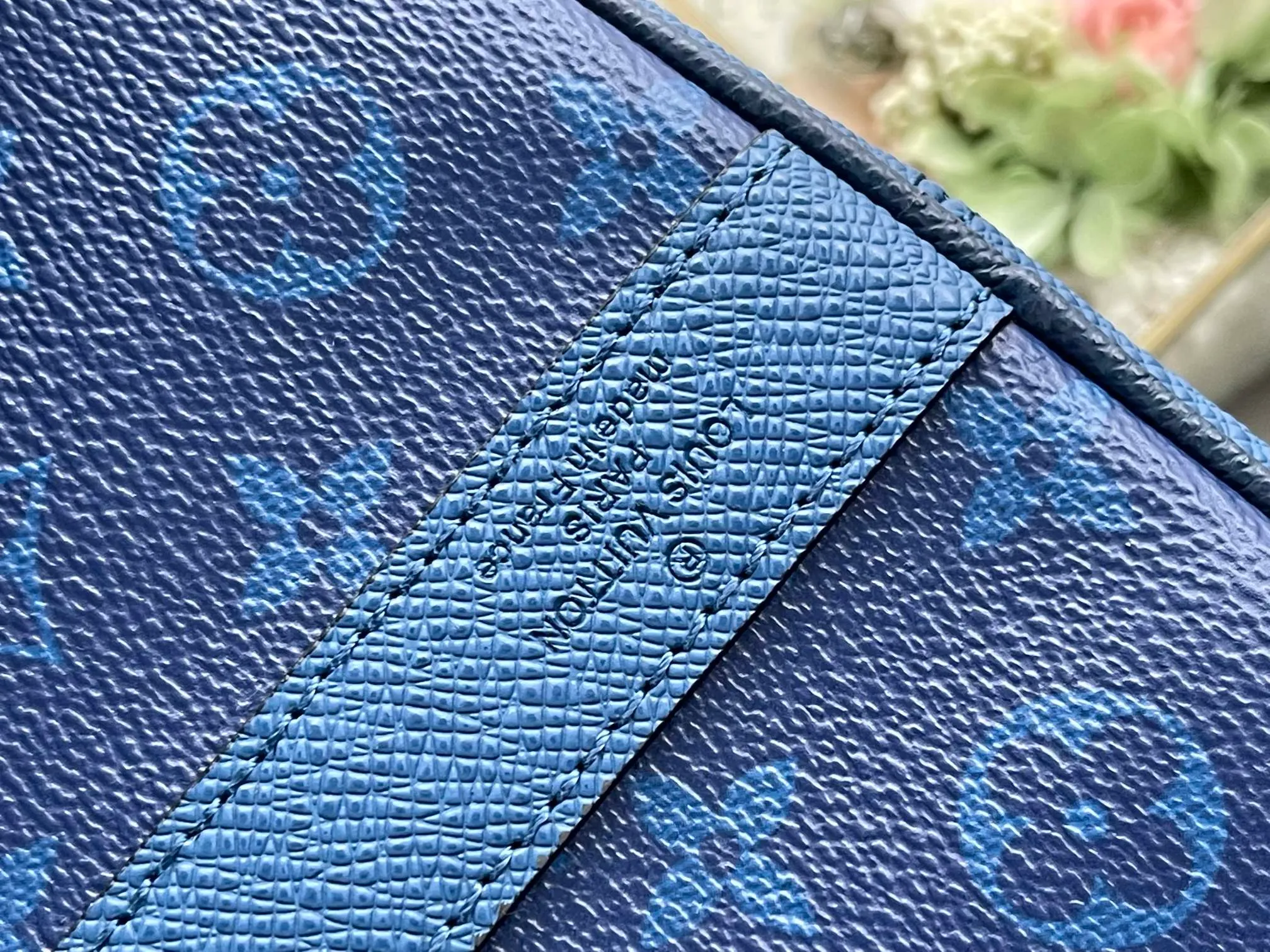 All categories 💚 Authentic bags 💚 LV LV new travel bag