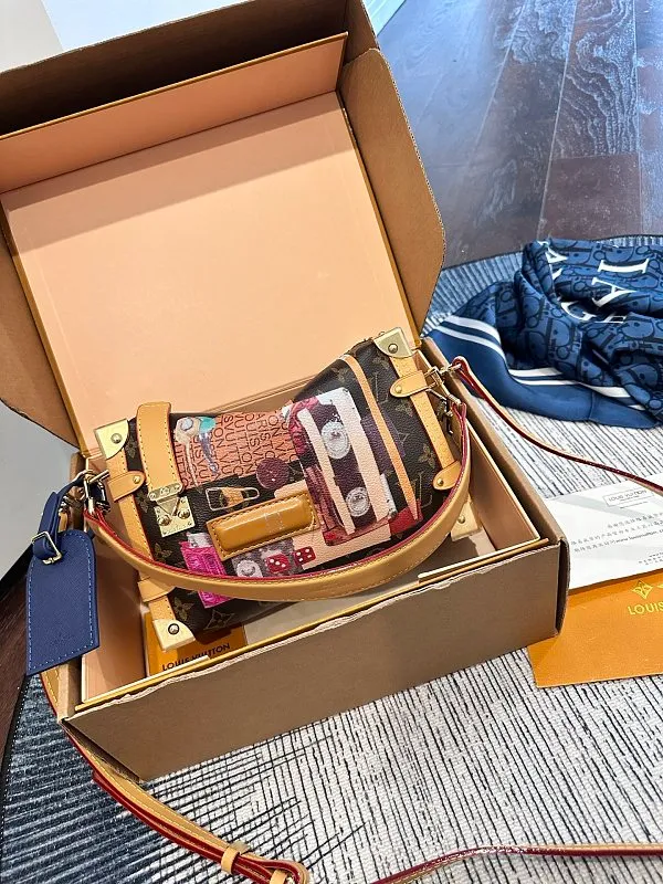 All Categories Official Website "Brand Women's Bags" Women's Bags 💙 LV 2026 New LV Crossbody Bag