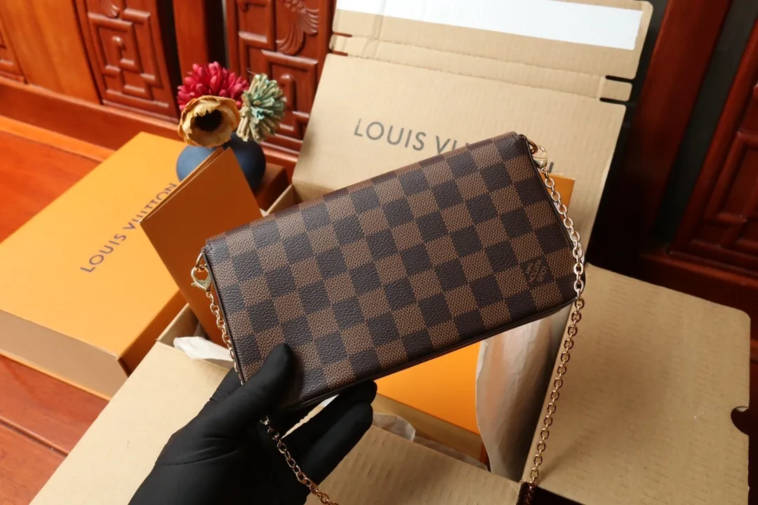 All Categories Official Website "Brand Women's Bags" Women's Bags 💙 LV 2023 New LV Crossbody Bag Wholesale