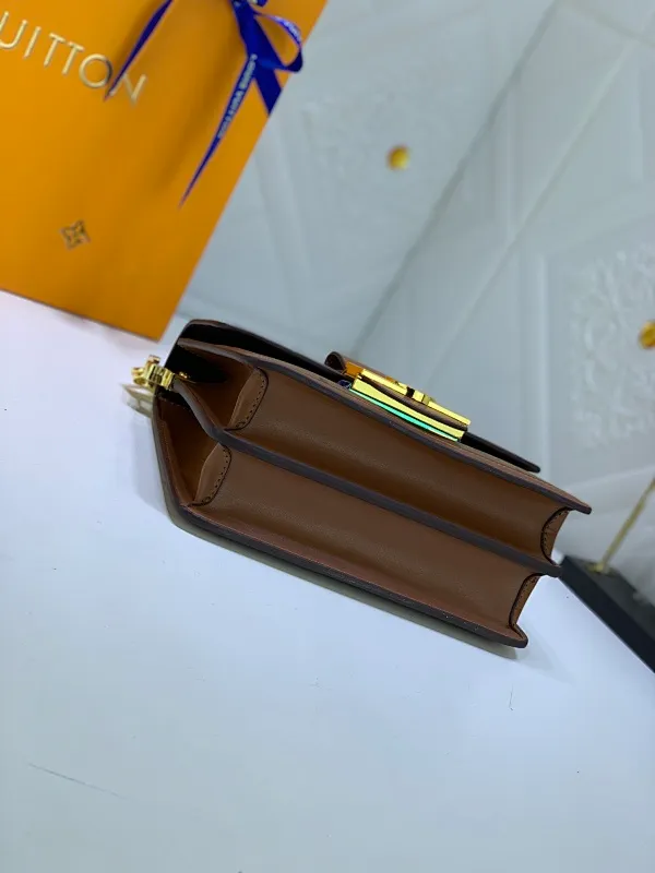 All Categories Official Website "Brand Women's Bags" Women's Bags 💙 LV 2023 New LV Crossbody Bag Wholesale