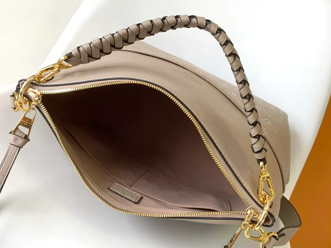 All Categories Official Website "Brand Women's Bags" Women's Bags 💙 LV 2026 New LV Crossbody Bag