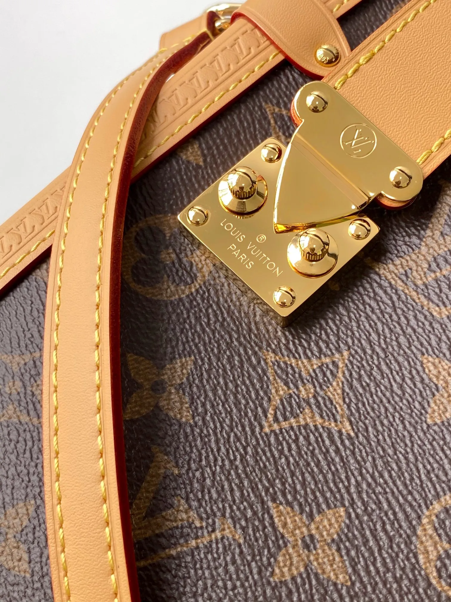 All Categories Official Website "Brand Women's Bags" Women's Bags 💙 LV 2026 Official Website New LV Crossbody Bag