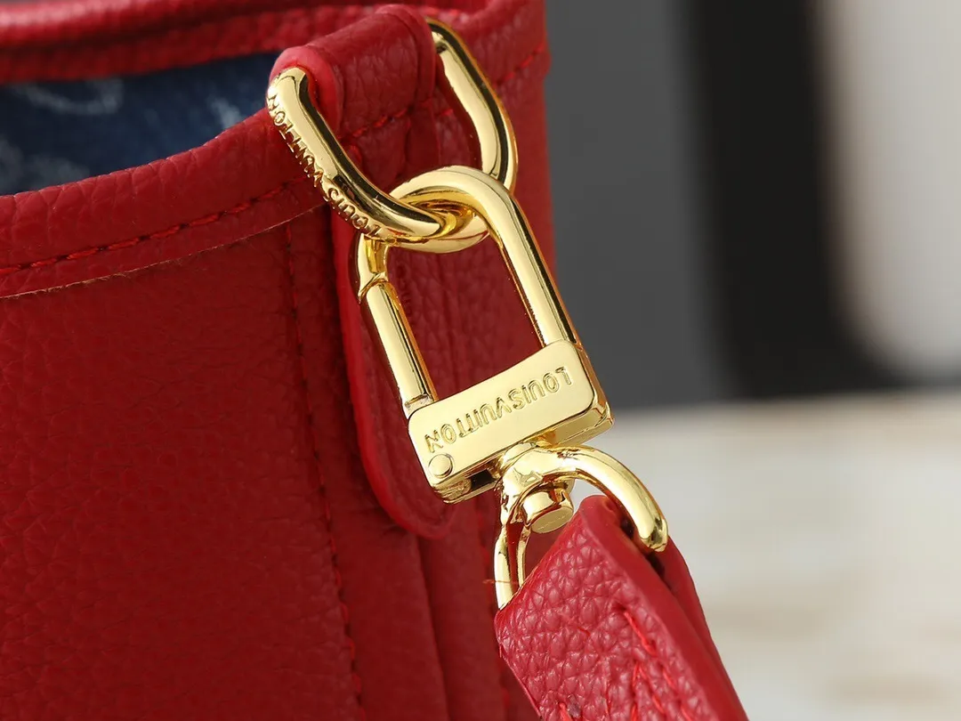 All Categories Official Website "Brand Women's Bags" Women's Bags 💙 LV 2025 New LV Crossbody Bag