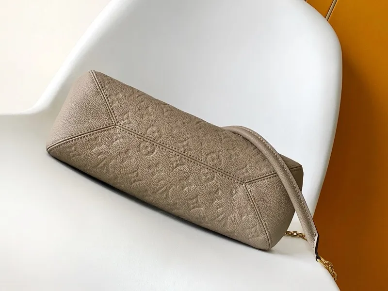 All Categories Official Website "Brand Women's Bags" Women's Bags 💙 LV 2025 New LV Crossbody Bag