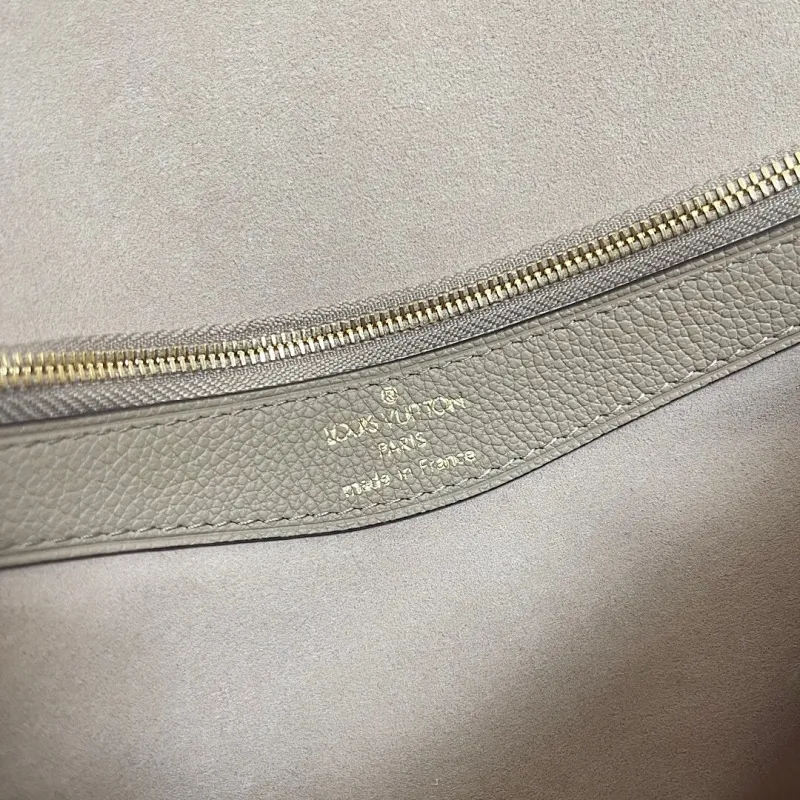 All Categories Official Website "Brand Women's Bags" Women's Bags 💙 LV 2025 New LV Crossbody Bag