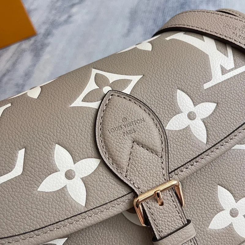 All Categories Official Website "Brand Women's Bags" Women's Bags 💙 LV 2025 New LV Crossbody Bag