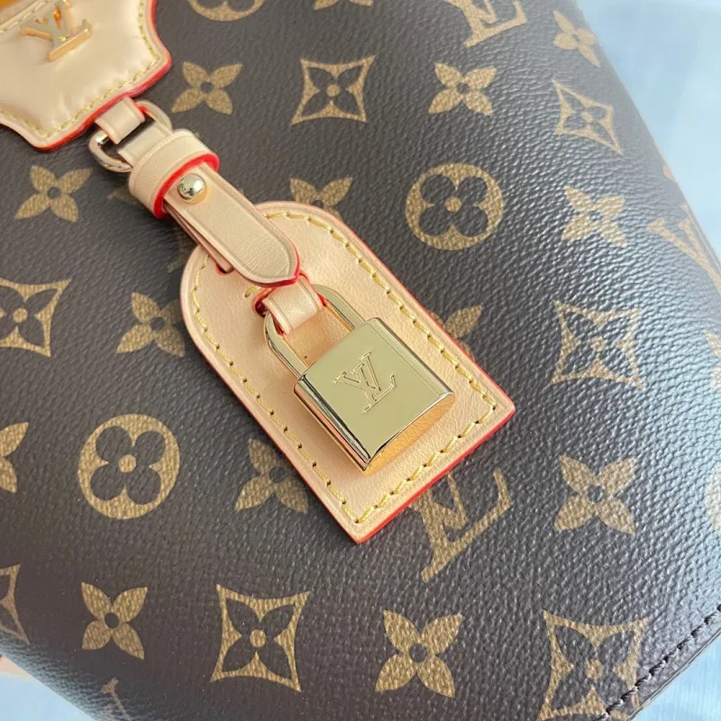 All Categories Official Website "Brand Women's Bags" Women's Bags 💙 LV 2025 New LV Crossbody Bag