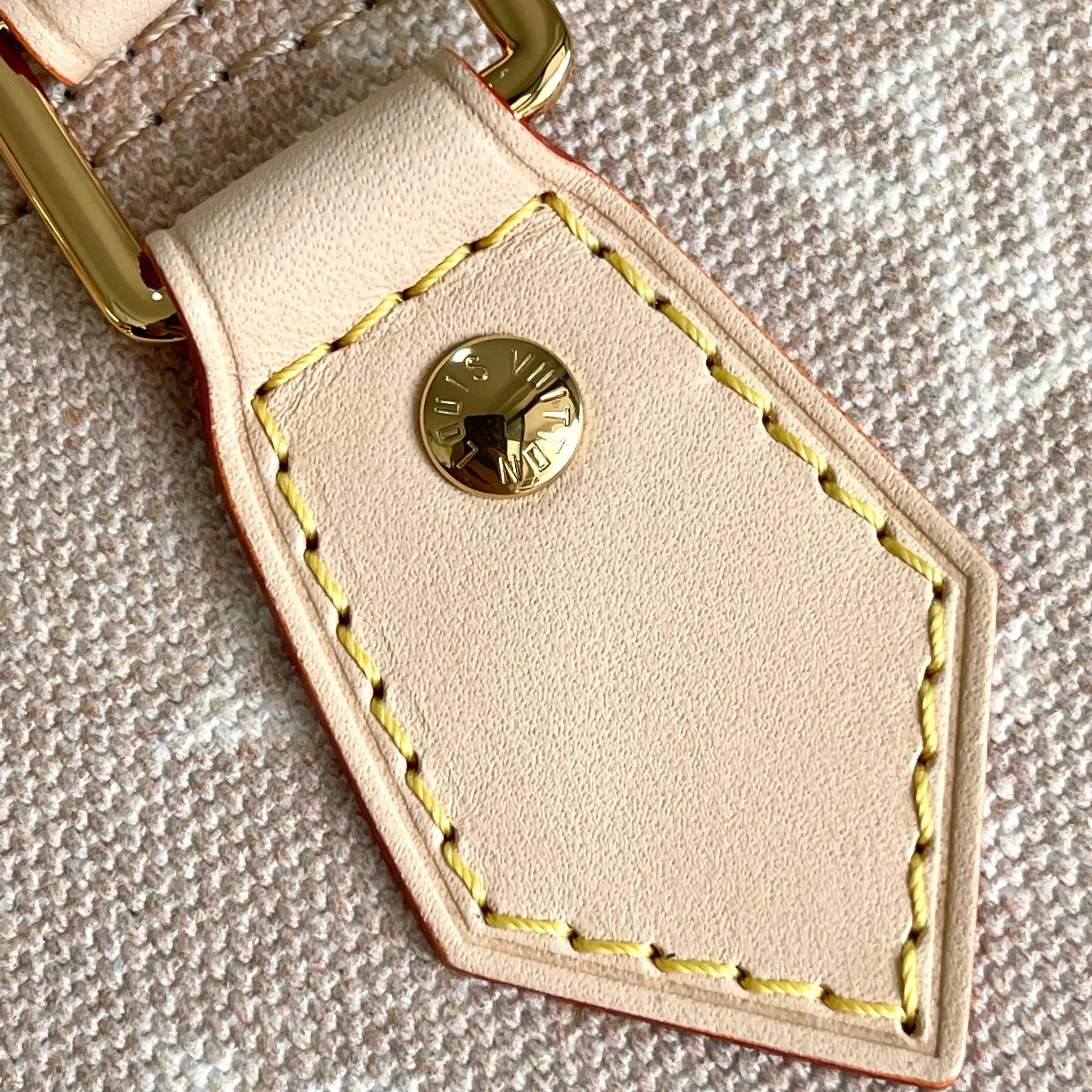 All Categories Official Website "Brand Women's Bags" Women's Bags 💙 LV LV 2026 New Crossbody Shoulder Bag