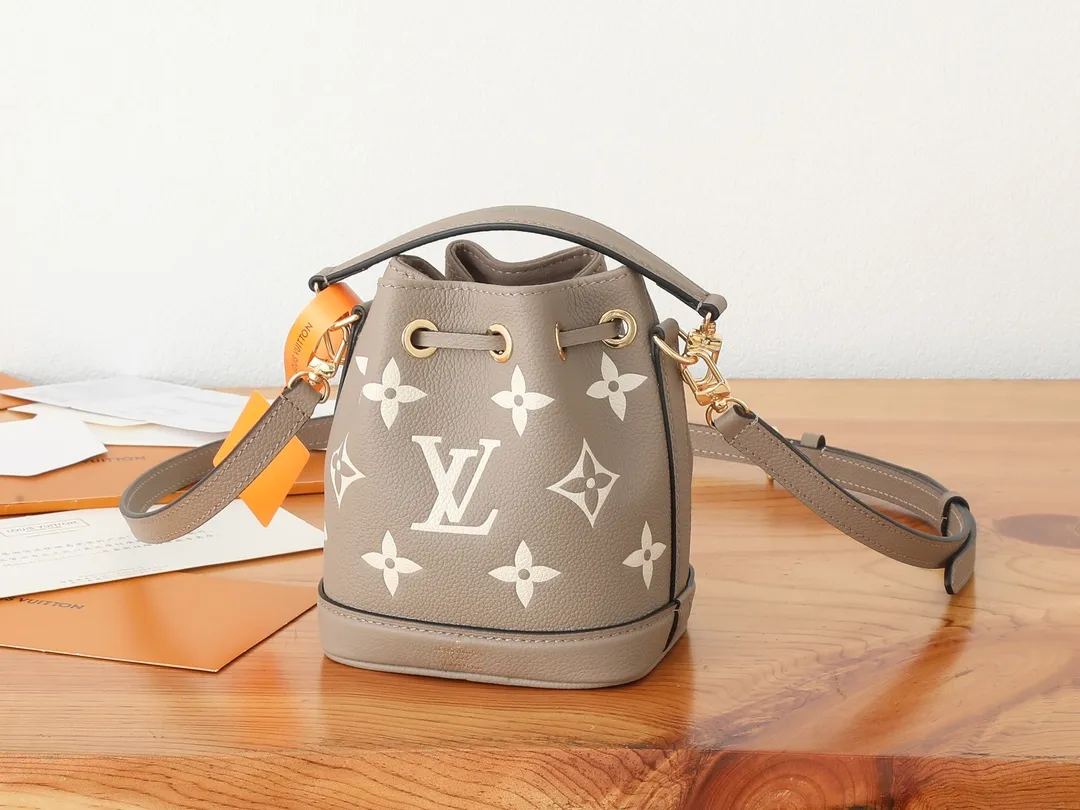 All Categories Official Website "Brand Women's Bags" Women's Bags 💙 LV LV 2026 New Crossbody Shoulder Bag
