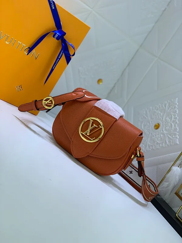 All Categories Official Website "Brand Women's Bags" Women's Bags 💙 LV Pont9 pebbled messenger bag. Handbags LV Pont 9 Soft handbag is made of grained calfskin and injects an elegant atmosphere with the LV Circle logo derived from the brand archives. Monogram flower cluster hidden under the flap, Monogram flower on the shoulder