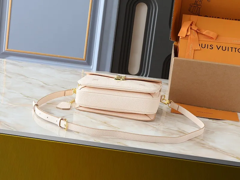 All Categories Official Website "Brand Women's Bags" Women's Bags 💙 LV 2025 New LV Crossbody Bag
