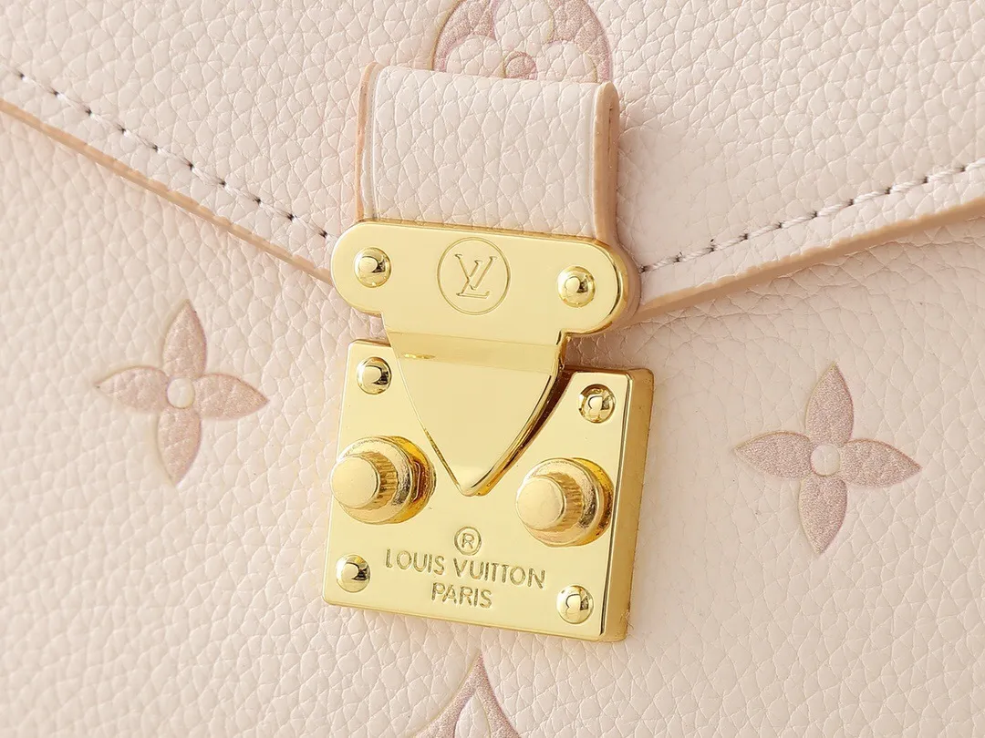 All Categories Official Website "Brand Women's Bags" Women's Bags 💙 LV 2025 New LV Crossbody Bag