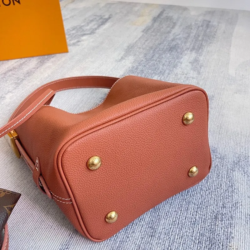All Categories Official Website "Brand Women's Bags" Women's Bags 💙 LV 2025 New LV Crossbody Bag