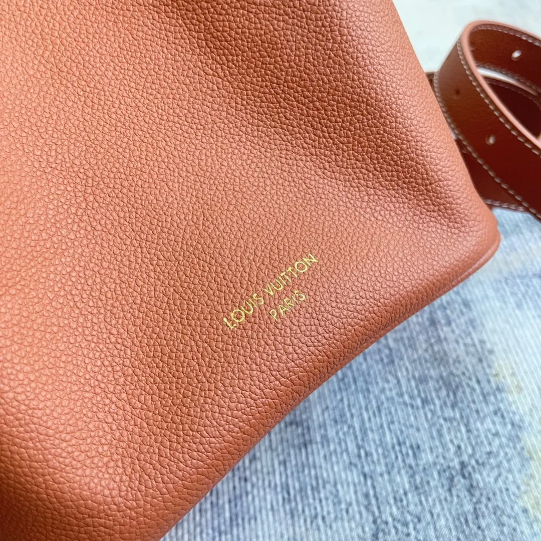 All Categories Official Website "Brand Women's Bags" Women's Bags 💙 LV 2025 New LV Crossbody Bag