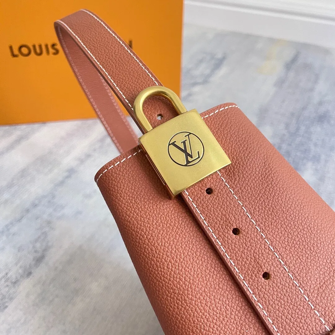 All Categories Official Website "Brand Women's Bags" Women's Bags 💙 LV 2025 New LV Crossbody Bag