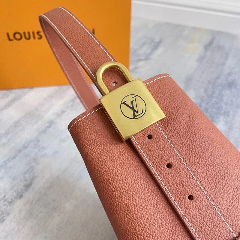 All Categories Official Website "Brand Women's Bags" Women's Bags 💙 LV 2025 New LV Crossbody Bag