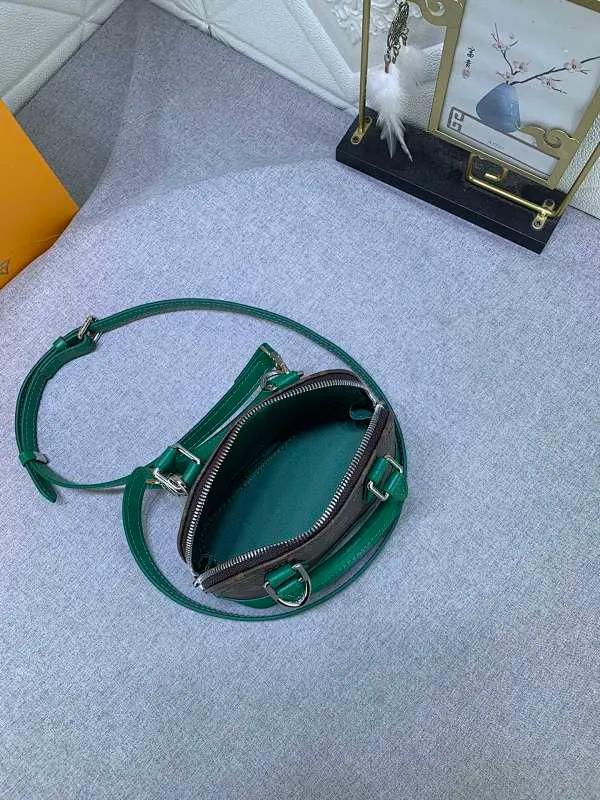 All Categories Official Website "Brand Women's Bags" Women's Bags 💙 LV 2024 New LV Crossbody Bag