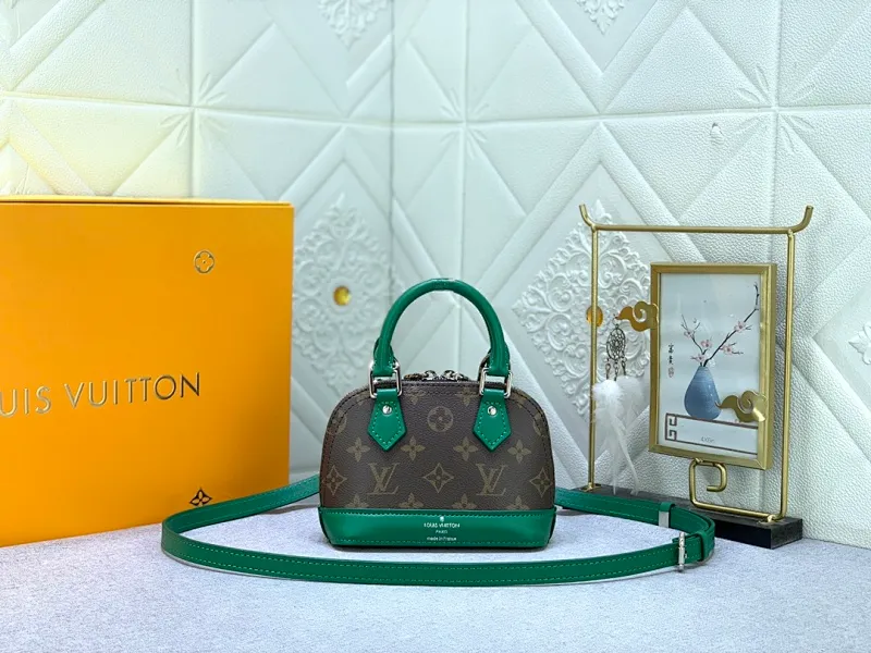 All Categories Official Website "Brand Women's Bags" Women's Bags 💙 LV 2024 New LV Crossbody Bag