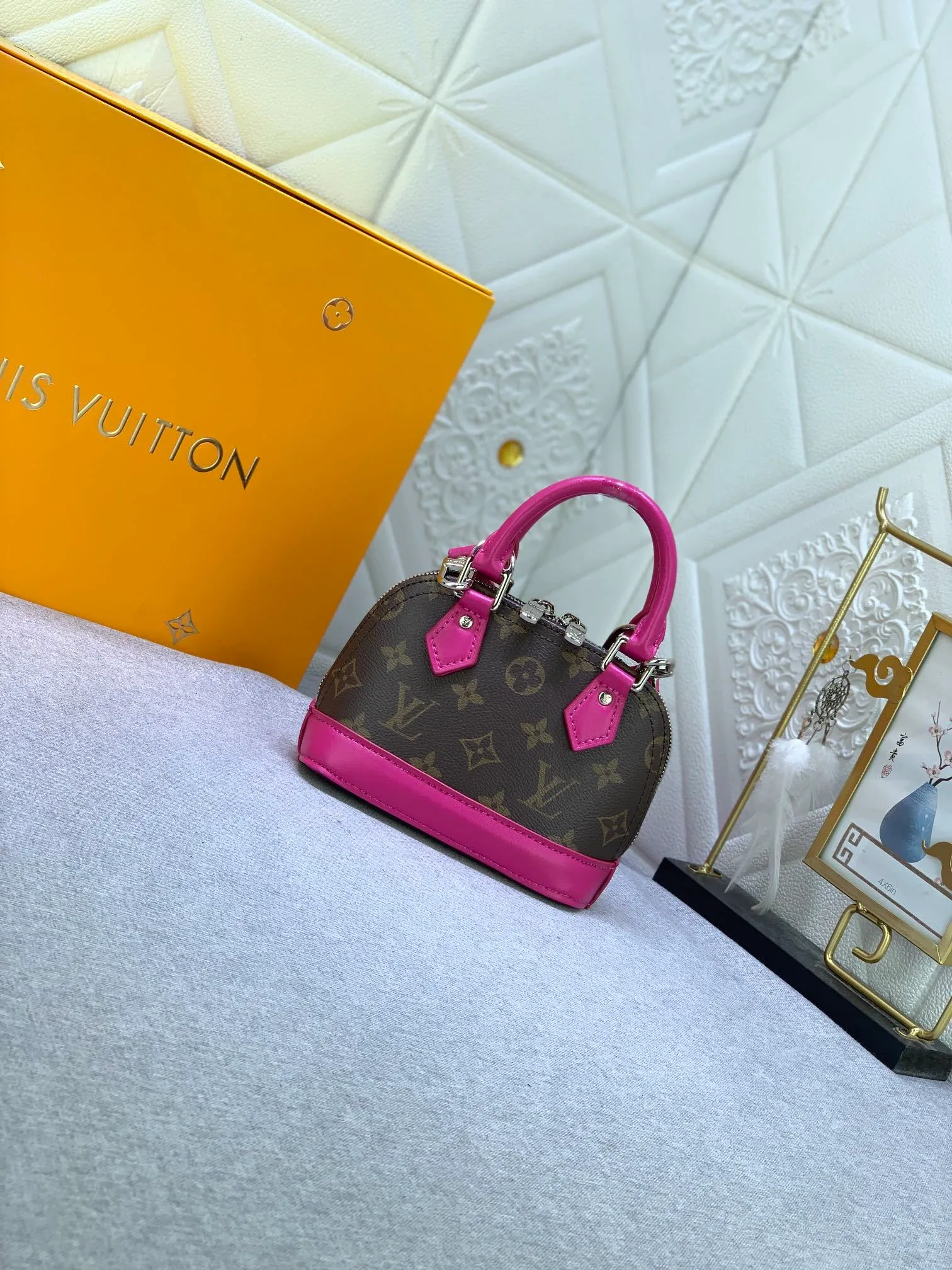 All Categories Official Website "Brand Women's Bags" Women's Bags 💙 LV 2024 New LV Crossbody Bag