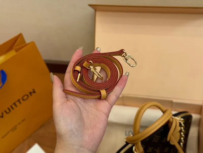 All Categories Official Website "Brand Women's Bags" Women's Bags 💙 LV 2024 Official Website New LV Crossbody Bags