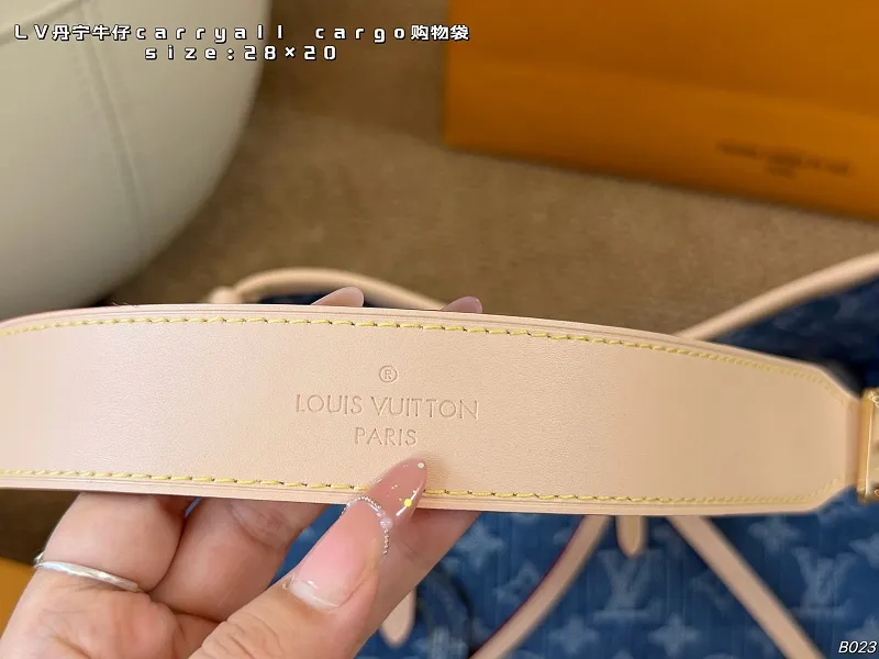 All Categories Official Website "Brand Women's Bags" Women's Bags 💙 LV 2026 New LV Crossbody Bag