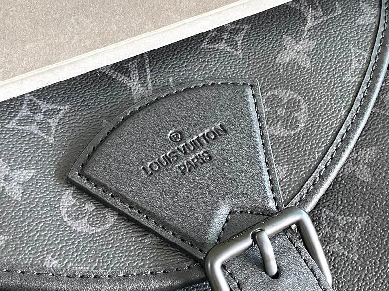All categories 💚 Authentic bags 💚 LV LV classic backpack