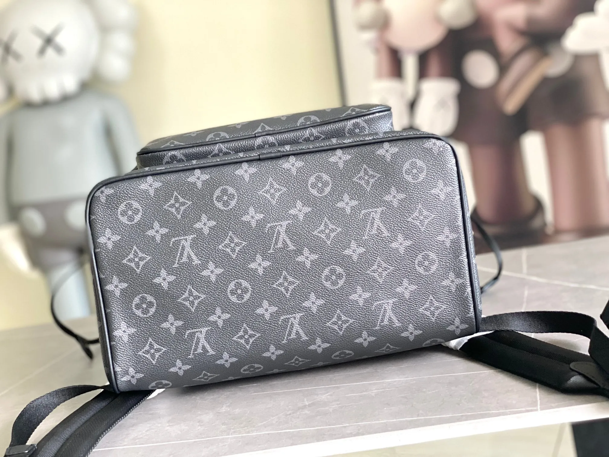 All categories 💚 Authentic bags 💚 LV LV classic backpack