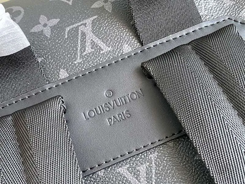 All categories 💚 Authentic bags 💚 LV LV classic backpack