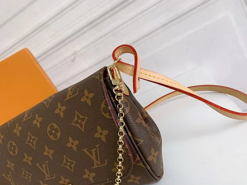 All Categories Official Website "Brand Women's Bags" Women's Bags 💙 LV 2026 New LV Crossbody Bag