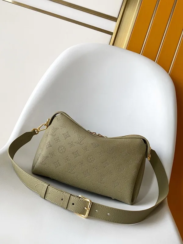 All Categories Official Website "Brand Women's Bags" Women's Bags 💙 LV 2026 New LV Crossbody Bag