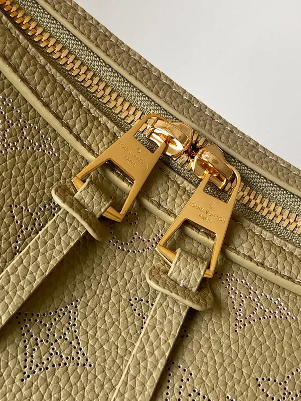 All Categories Official Website "Brand Women's Bags" Women's Bags 💙 LV 2026 New LV Crossbody Bag