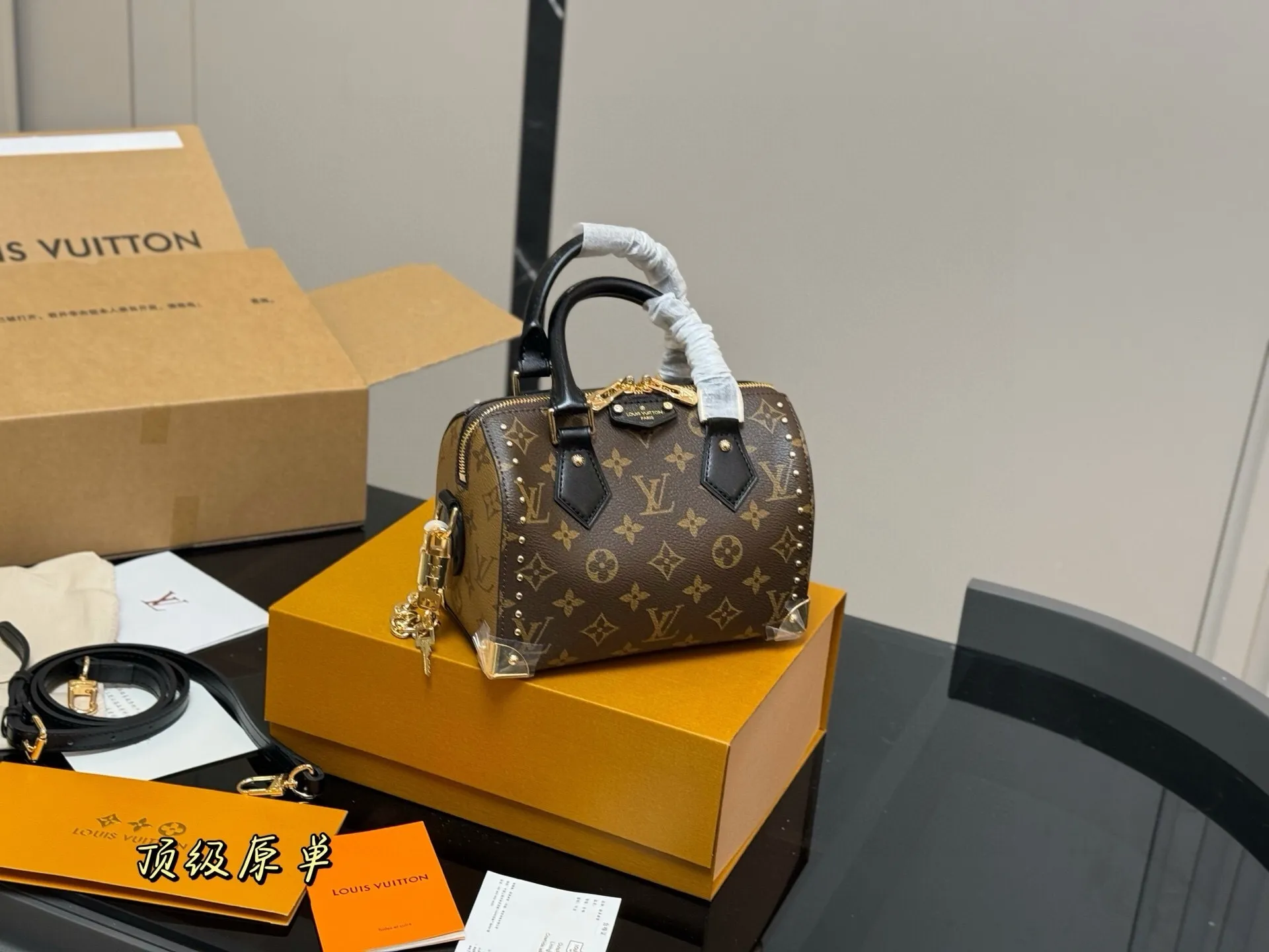 All Categories Official Website "Brand Women's Bags" Women's Bags 💙 LV 2025 New LV Crossbody Bag