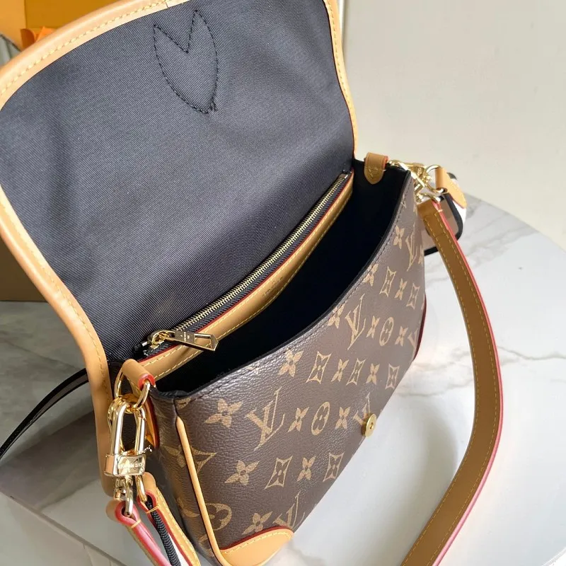 All Categories Official Website "Brand Women's Bags" Women's Bags 💙 LV LV 2026 New Crossbody Shoulder Bag