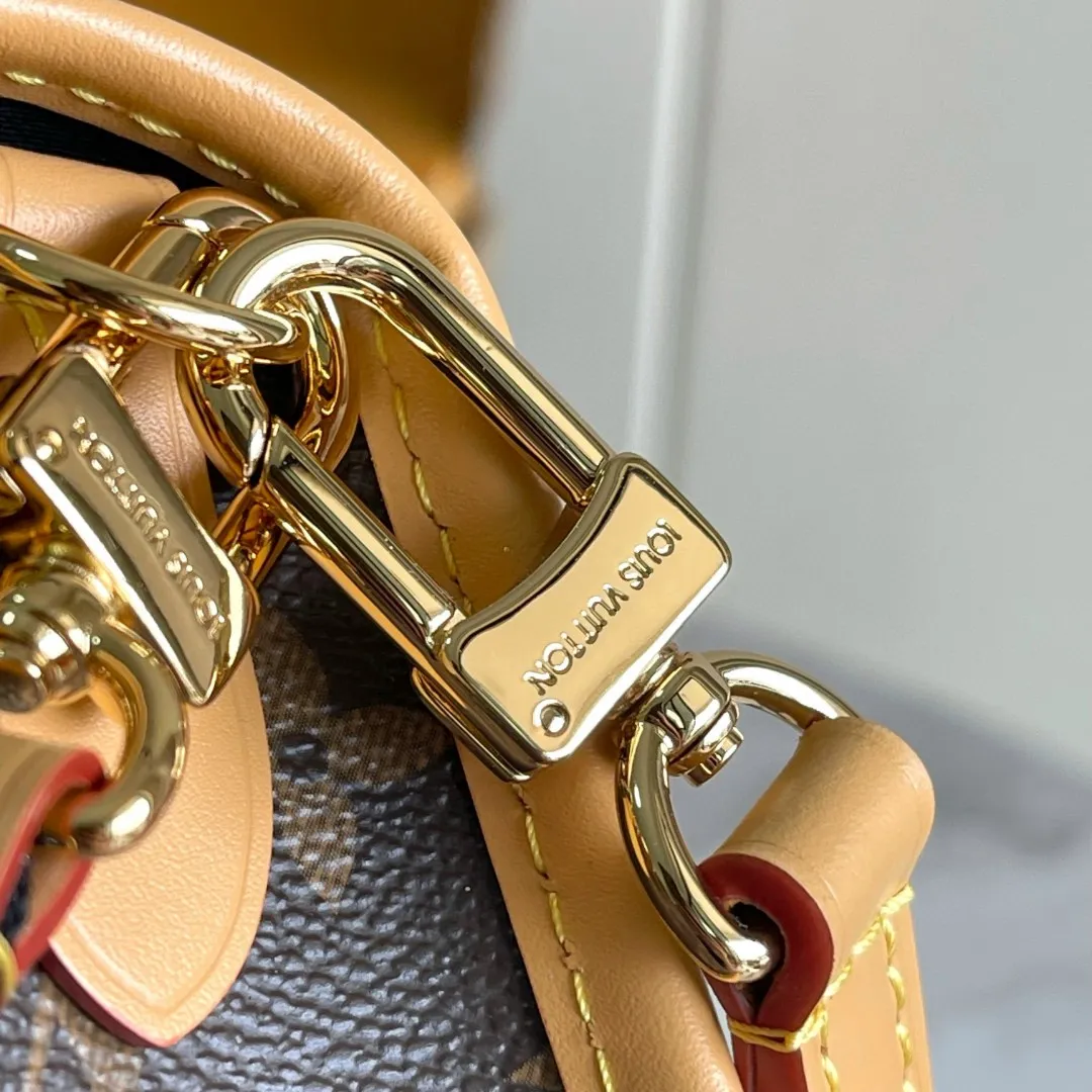 All Categories Official Website "Brand Women's Bags" Women's Bags 💙 LV LV 2026 New Crossbody Shoulder Bag